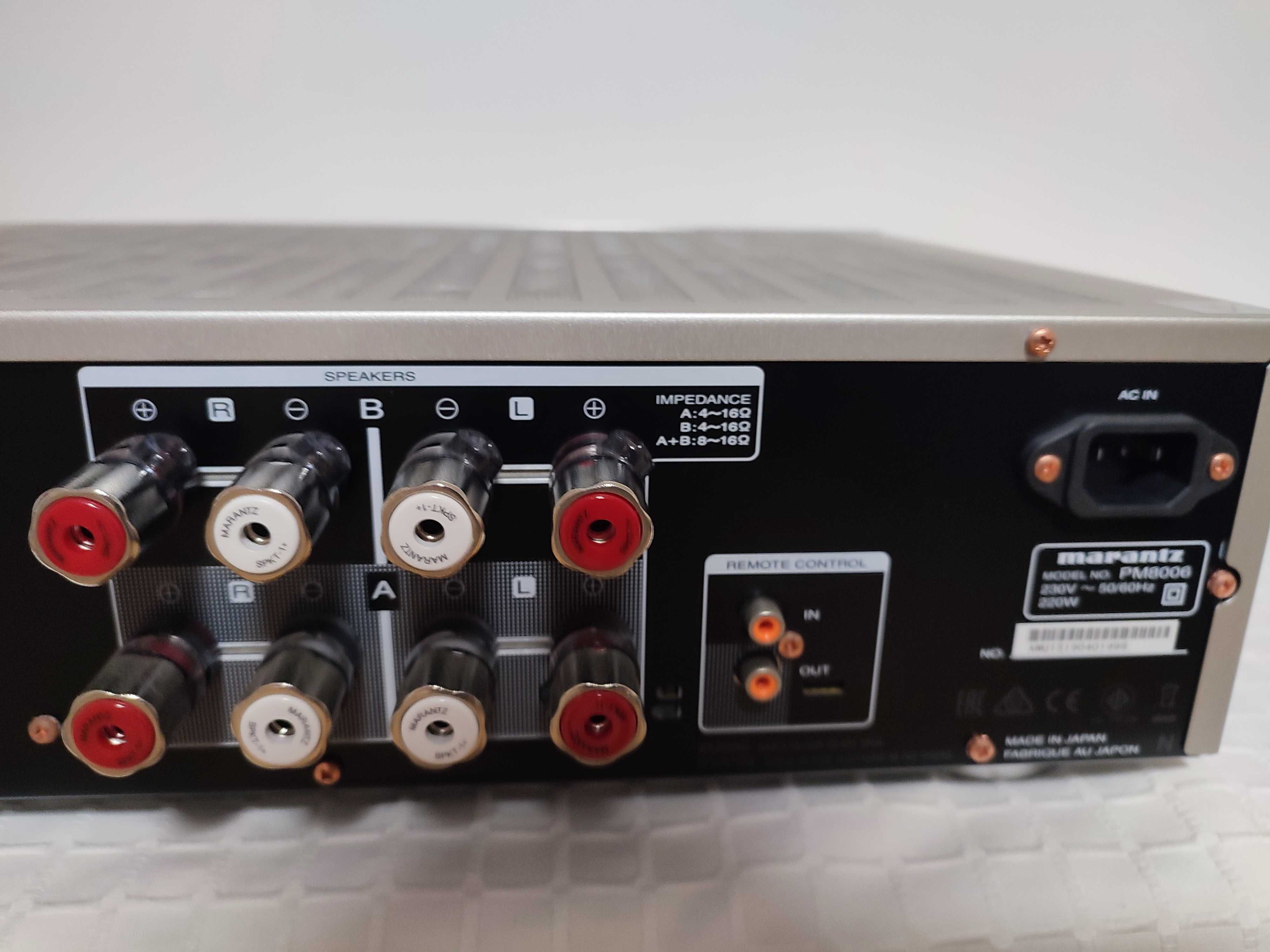Marantz PM8006 Amplificador