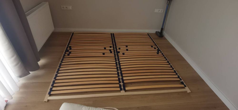 Materac futon ze stelażem 200x200 średnio twardy sprężysty z lateksem