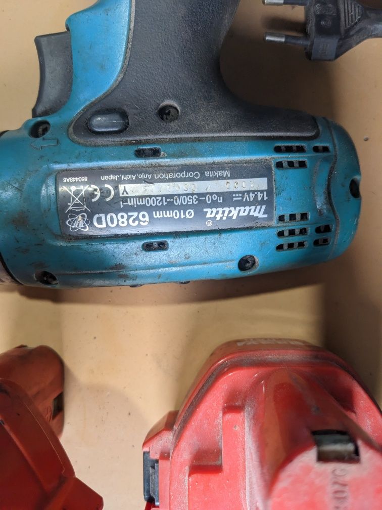 Шуруповерт Makita