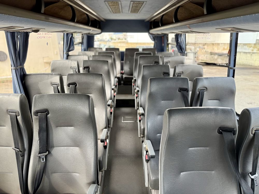 Mini Bus Toyota Optimo 28 lugares