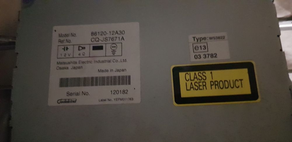 Авторадіо до Тойота Королла 2008 року випуску.