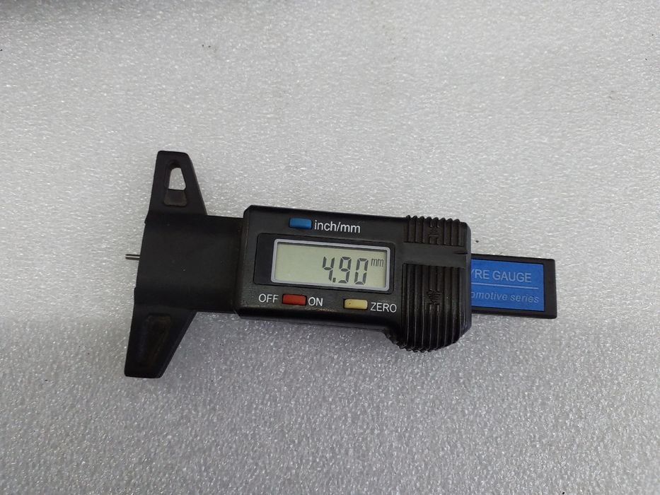 Pneu RENAULT Zoe (BFM_)