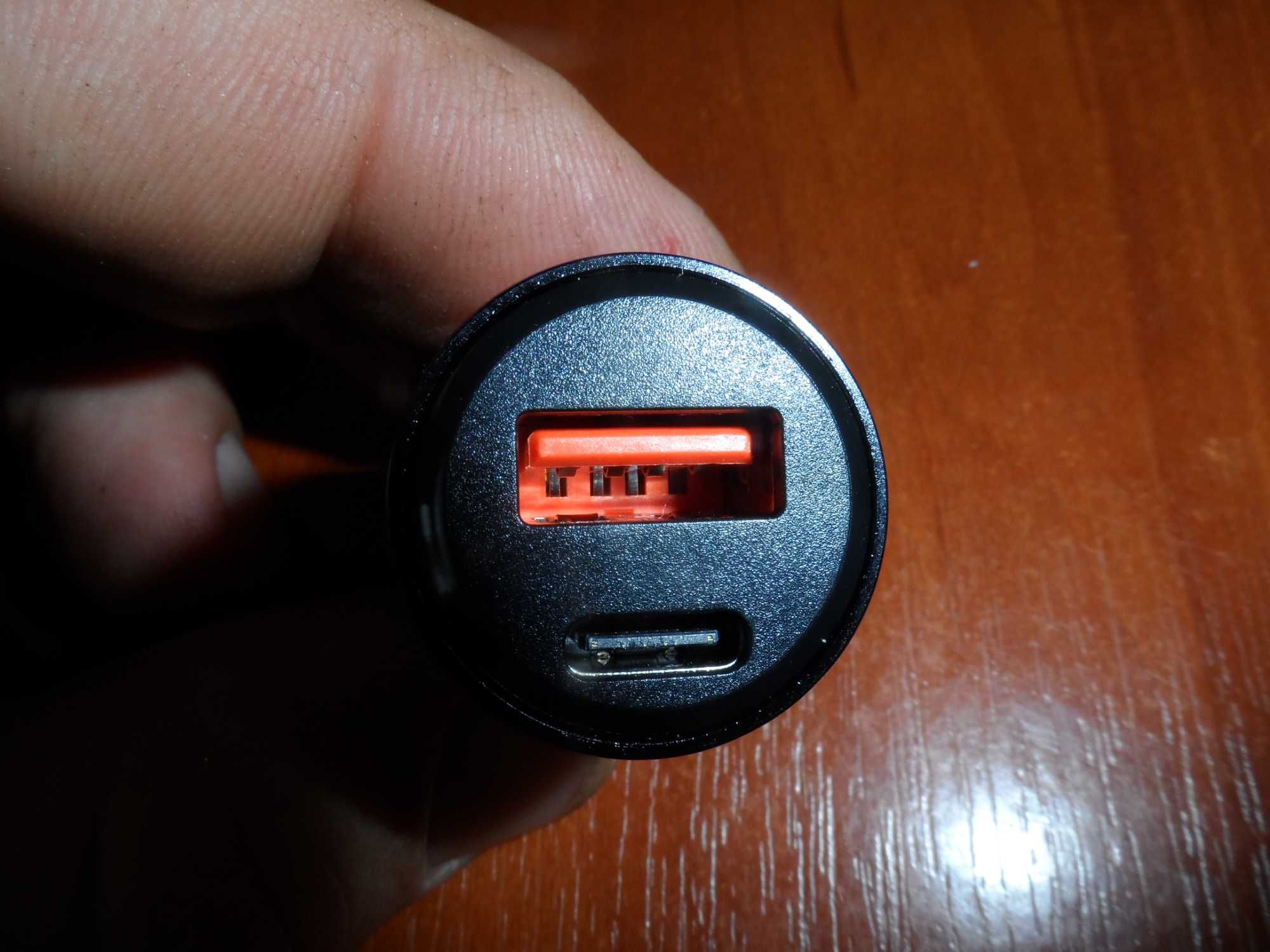 Автомобільне зарядне Essager  30W USB + Type C у прикурювач авто
