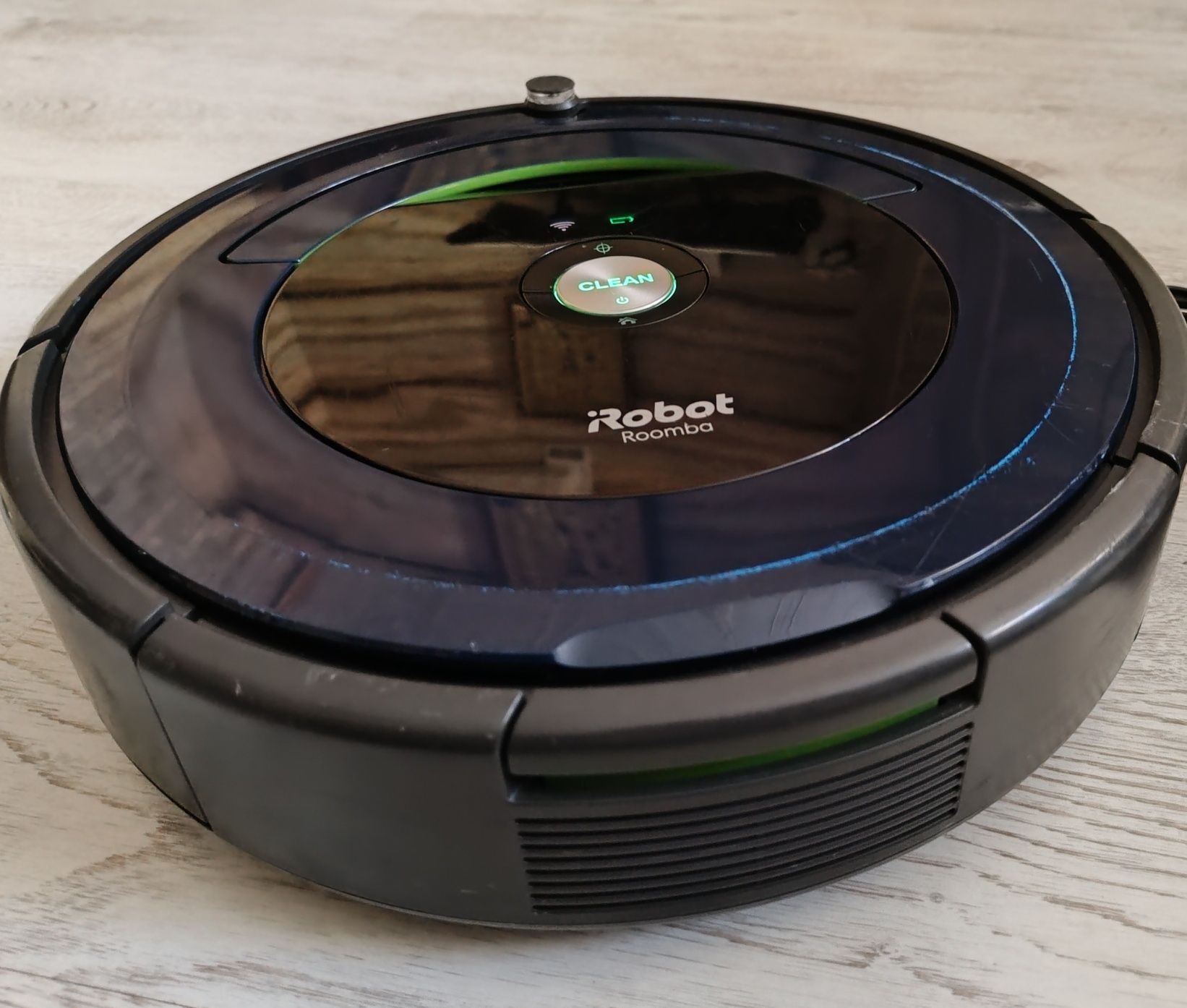 Pojemnik na śmieci z filtrem Irobot Roomba 695