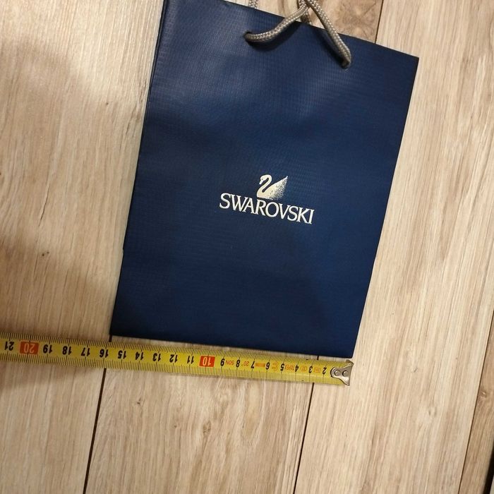 Granatowa torebka na prezent Swarovski