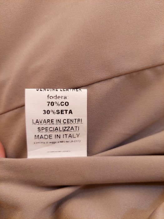 Шкіряна жіноча куртка