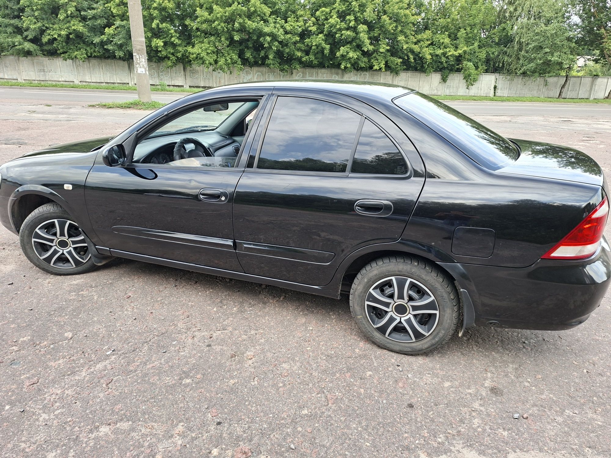 Продам NISSAN Clasik