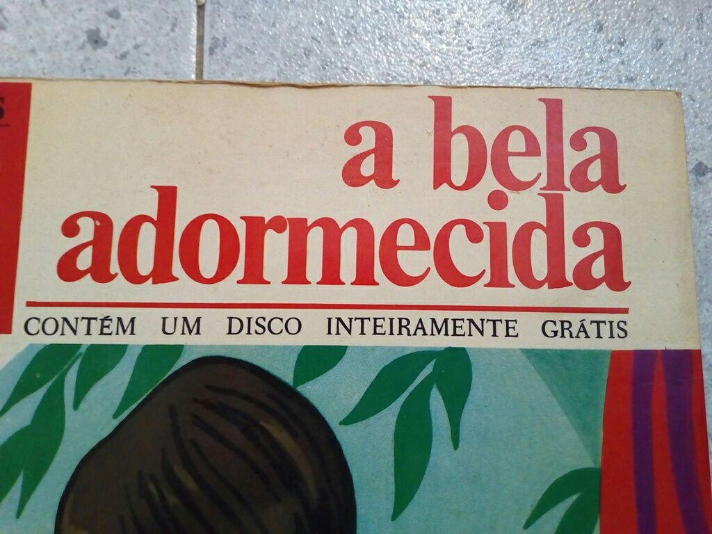 Edição Sonora infantil em banda desenhada com disco de vinil - Antigo