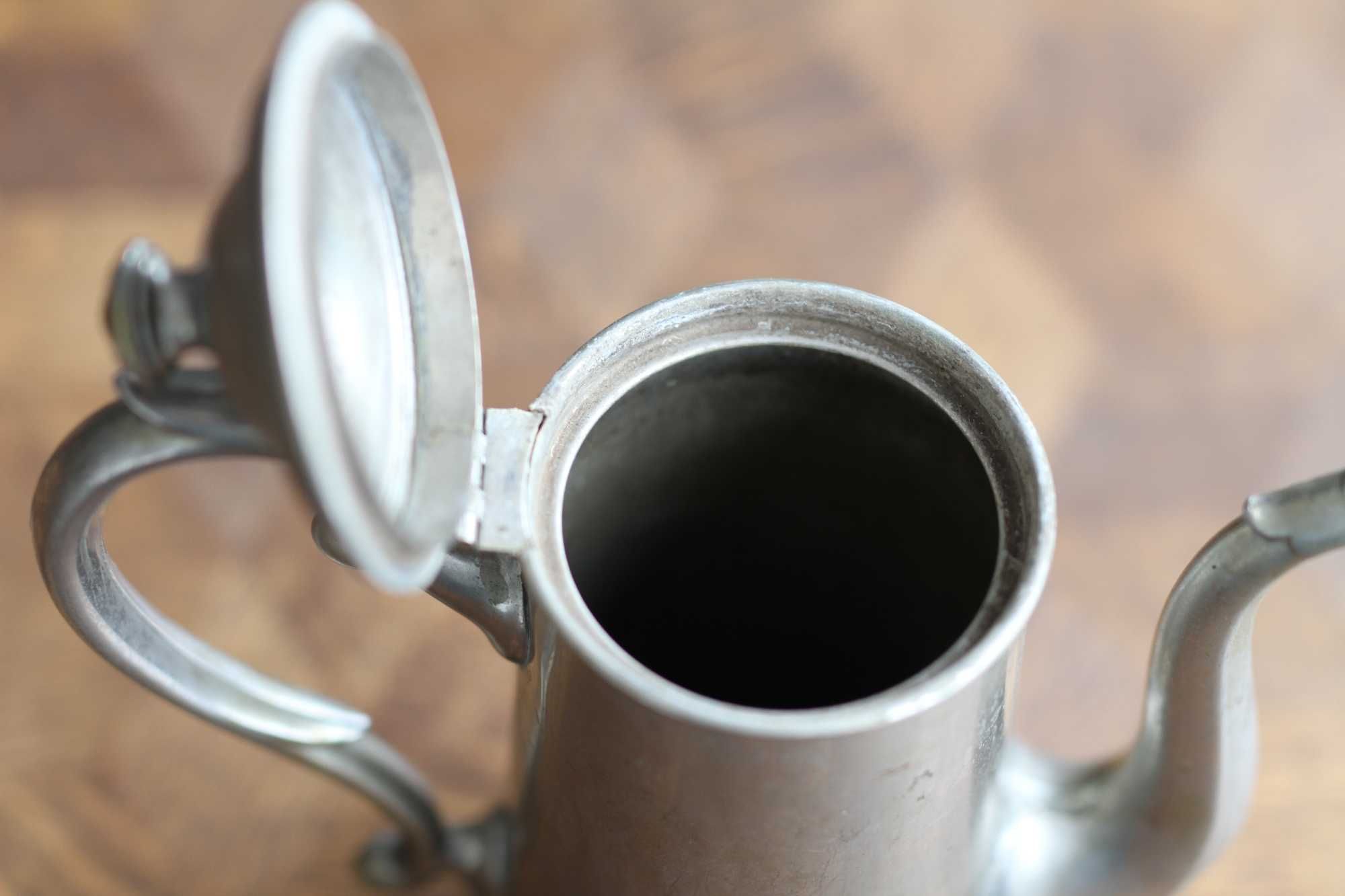 Zabytkowy stary dzbanek Garantirt Rein Nickel 1,05 L