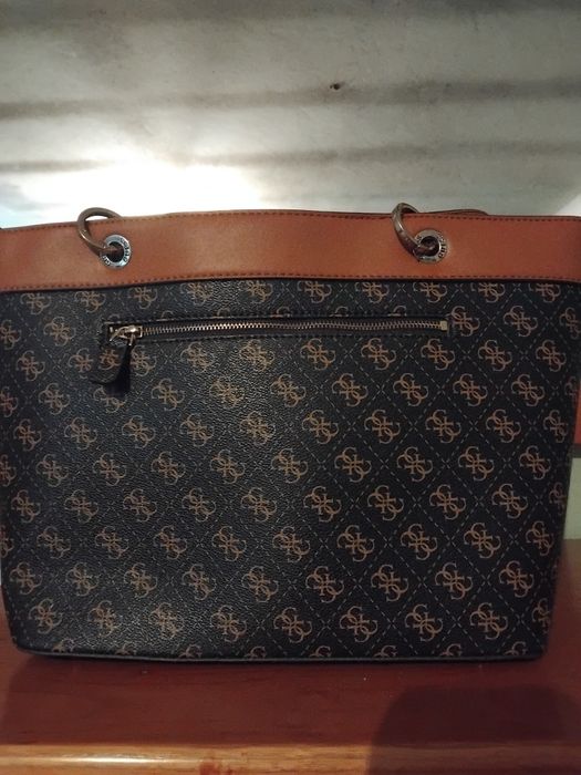 Vendo bolsa da guess Original.