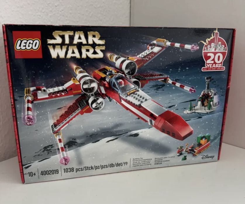 LEGO Star Wars X-Wing Christmas Exclusive