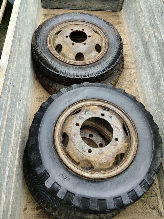 Komplet kół do maszyny rolniczej do wozu wózka cena za całość