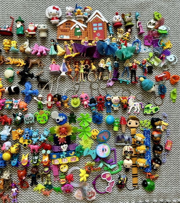 Киндер игрушки кіндер іграшки фигурки фігурки Миньоны Harry Potter