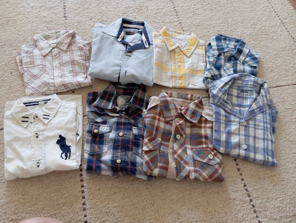 Lote de roupas infantis menino

Descrição: