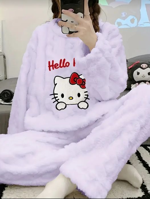 Жіночій флісовий піжамний комплект. Три моделі.