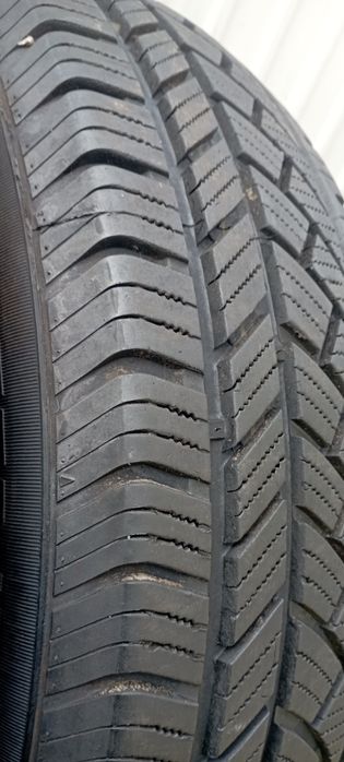 Atlas 215 65 r16c 2шт шини резина зимова гума з Європи