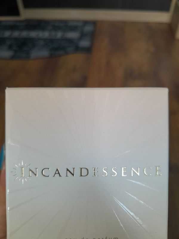 Woda perfumowana Avon Incandessence 50ml.