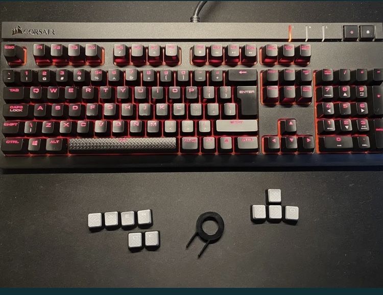 Klawiatura mechaniczna corsair strafe cherry mx