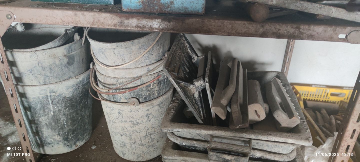 Material de construção vários em bom estado.