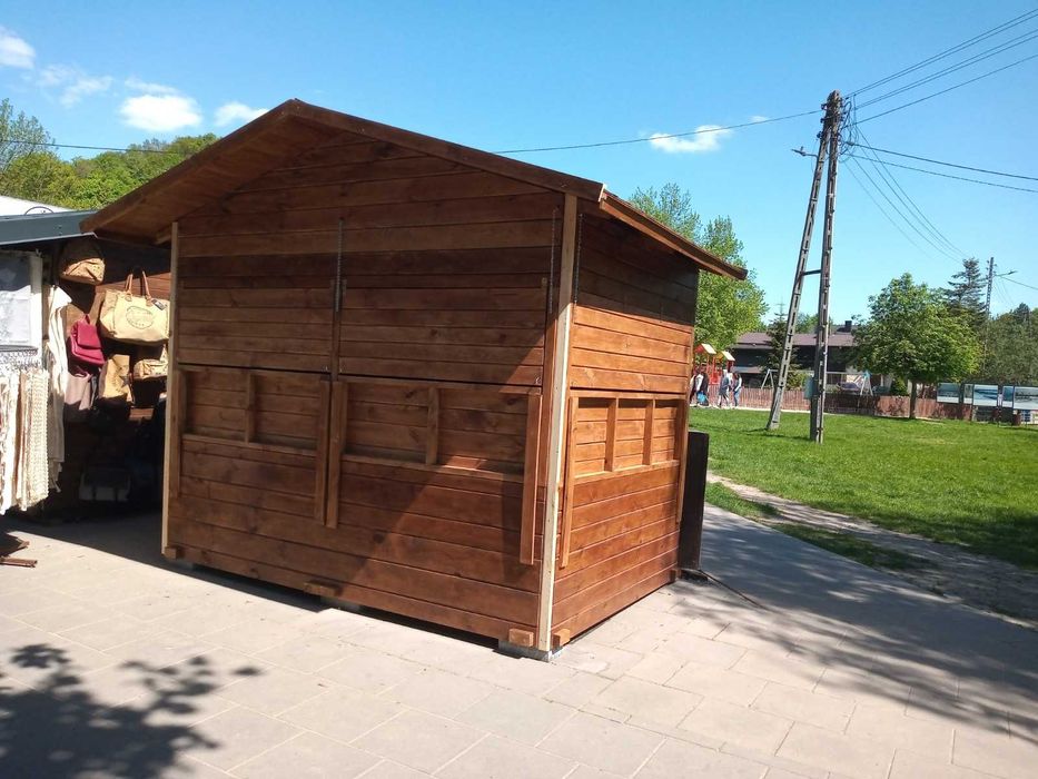 Domek  drewniany