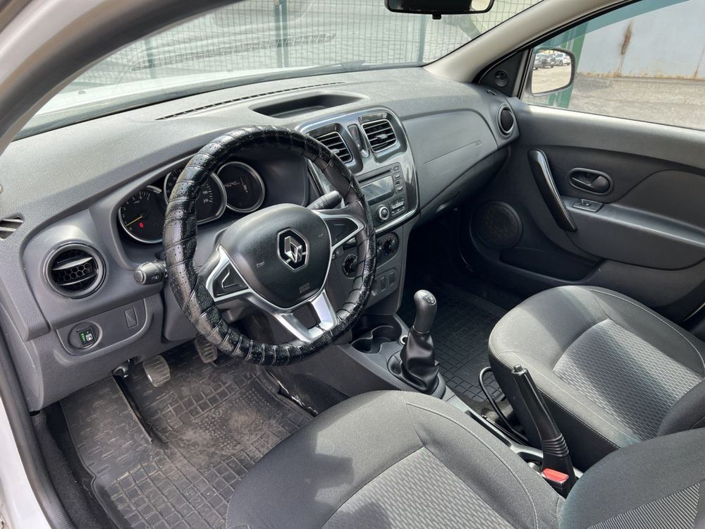 Аренда авто для такси и под выкуп на 1 год киев Renault Logan 1,2