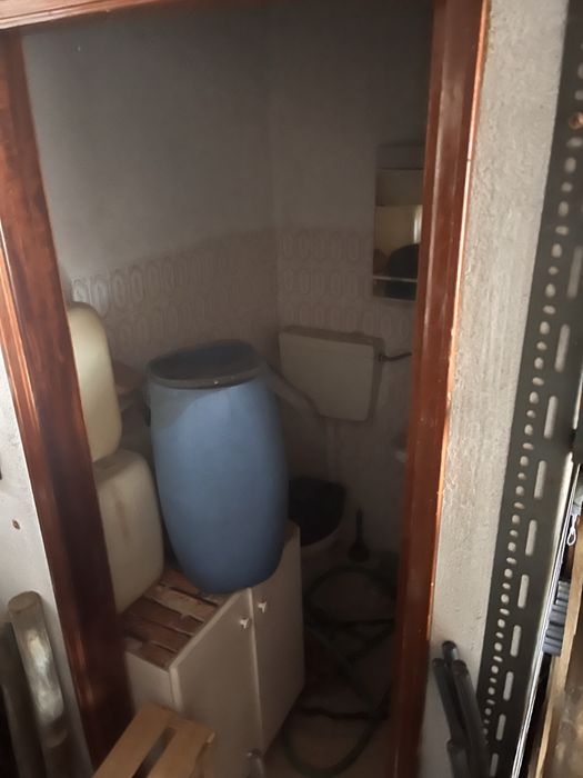 Garagem Independente com 37 m² - Arrecadação e Casa de Banho