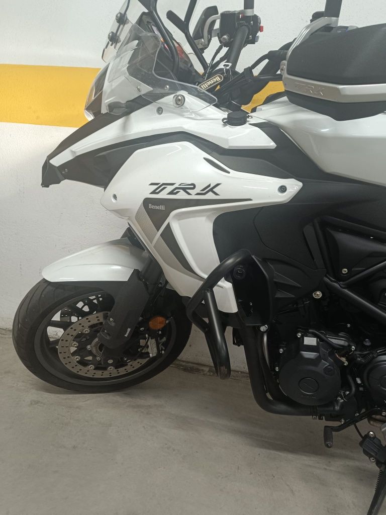 Mota Benelli TRK 502