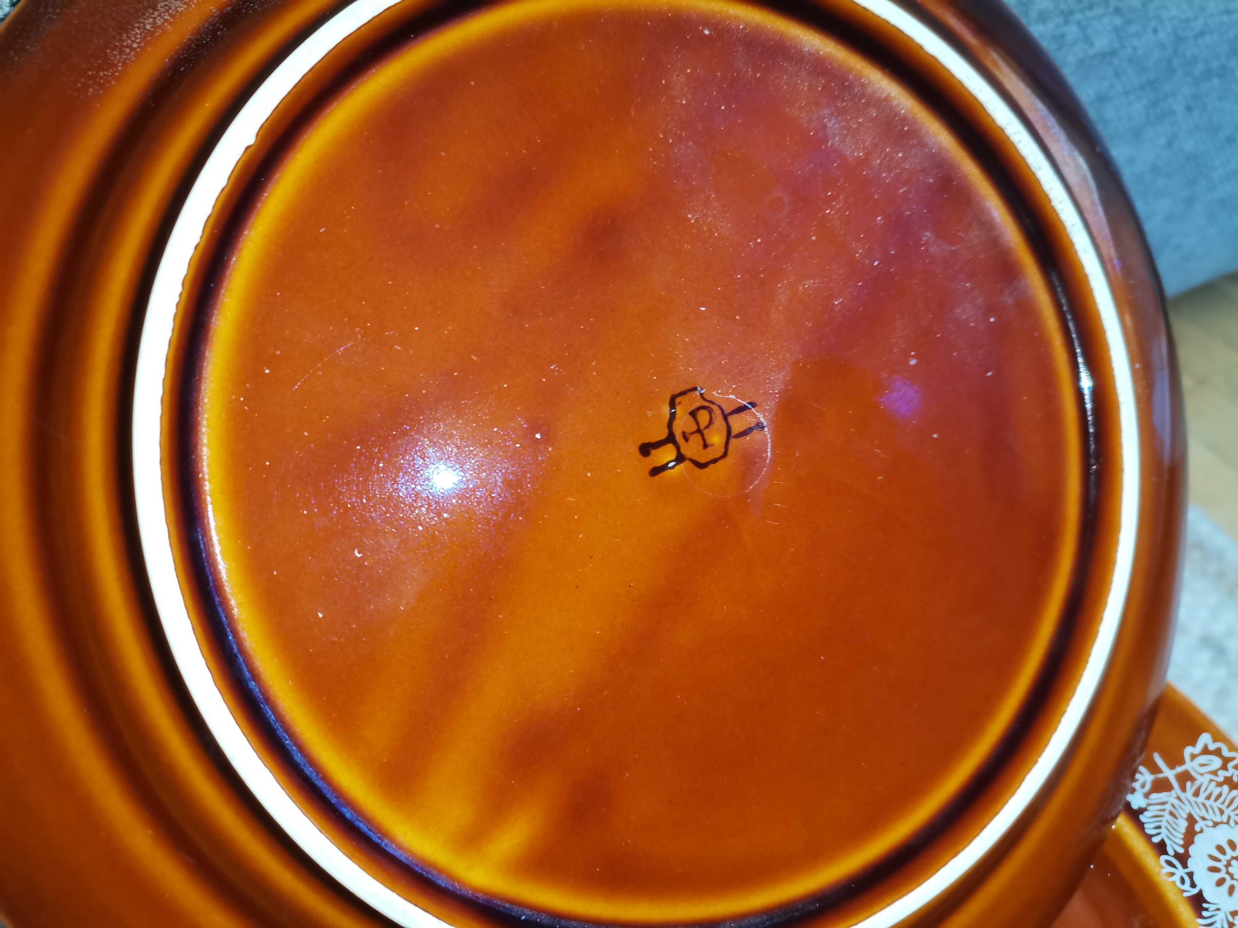 Talerz obiadowy PRL brązowy porcelit „Pruszków” – 15 zł x 11 sztuk