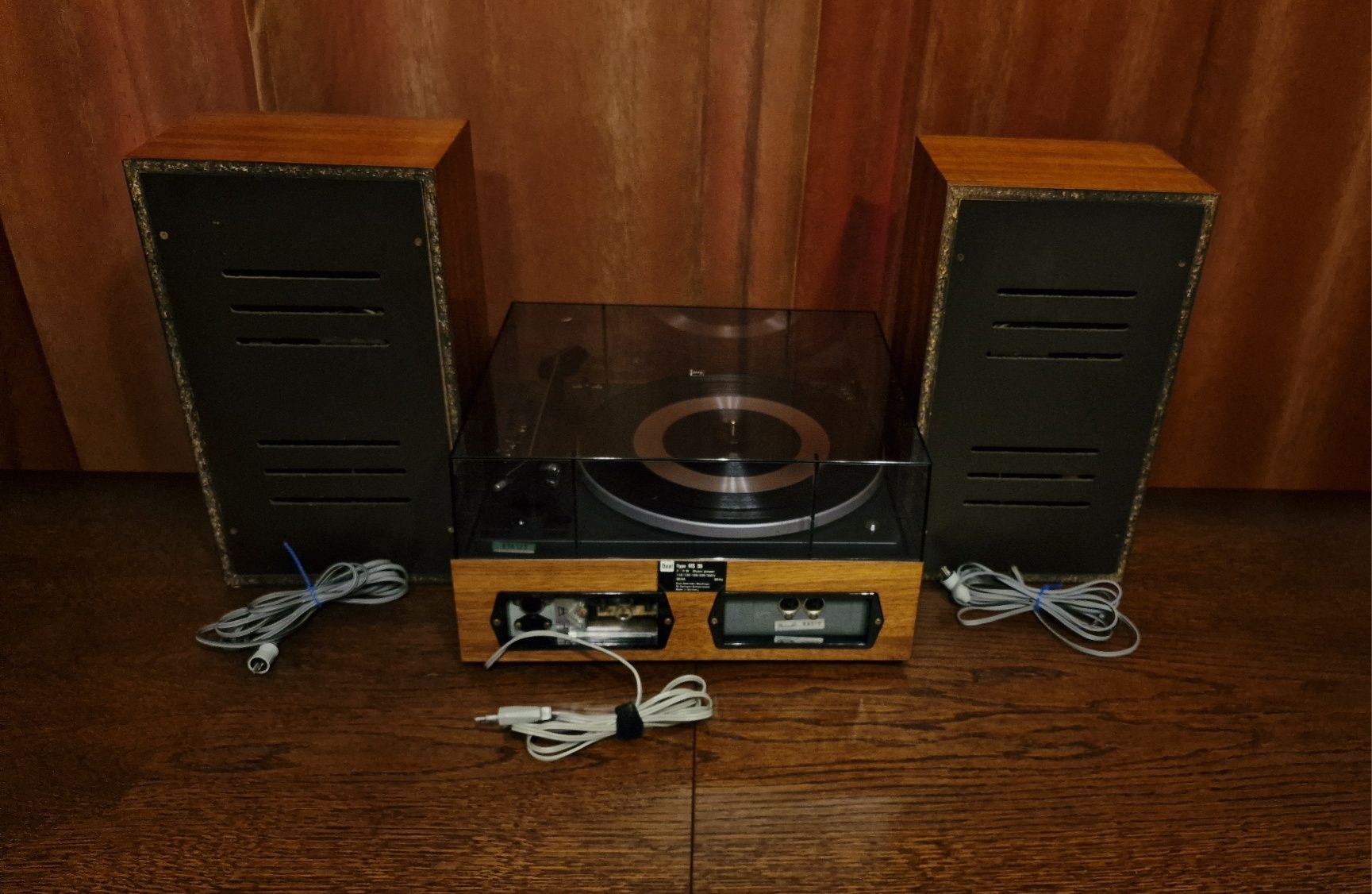 Dual HS 36, Wzmacniacz z gramofonem Dual 1210 oraz kolumnami