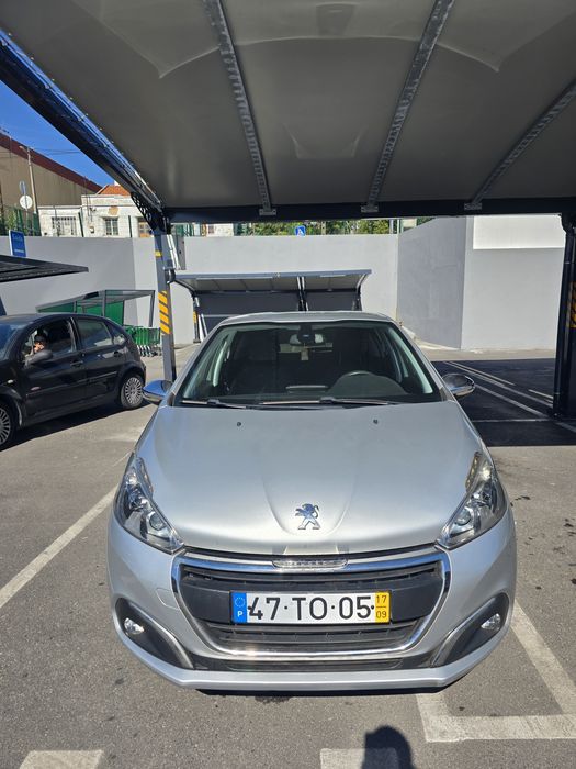 Peugeot 208 pure tech -  2017