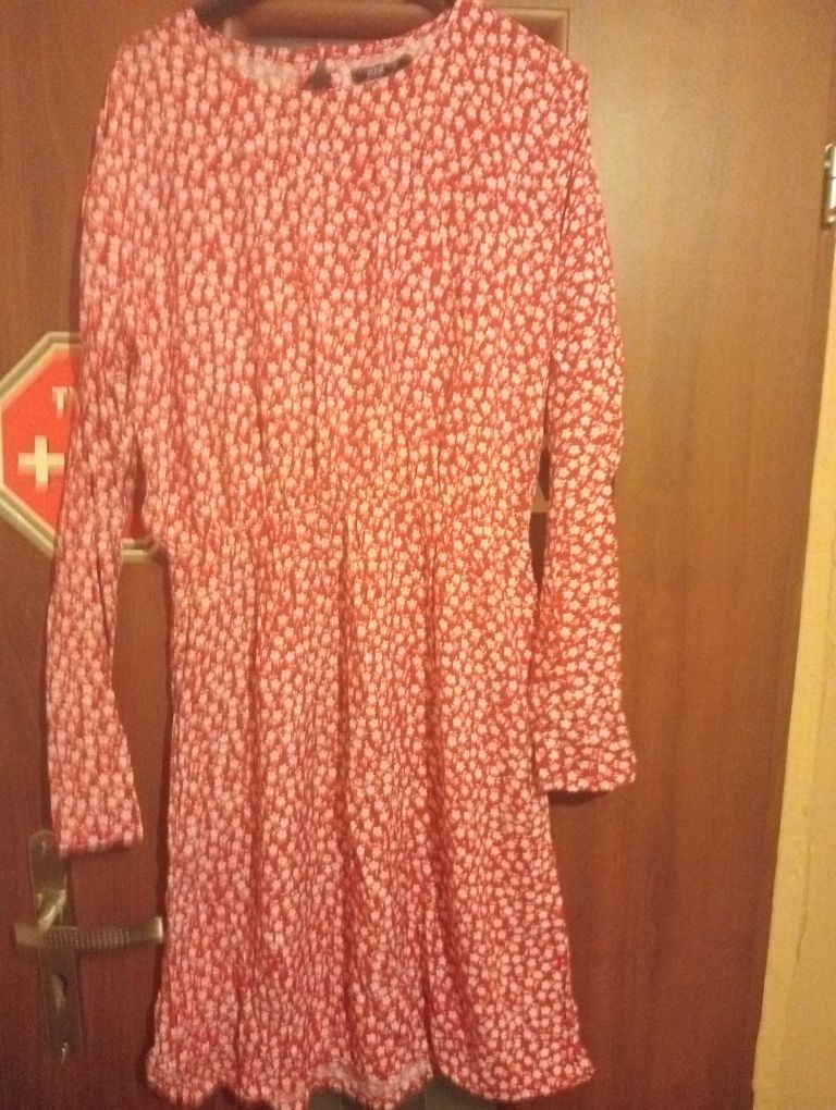 Nowa cienka sukienka