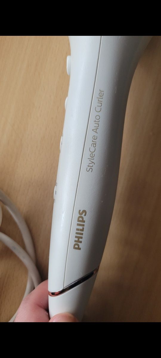 Стайлер Philips BHB878