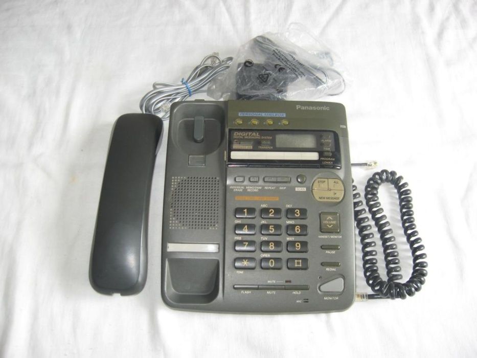 Стационарный телефон Panasonic KX-T2850 с автоответчиком Japan