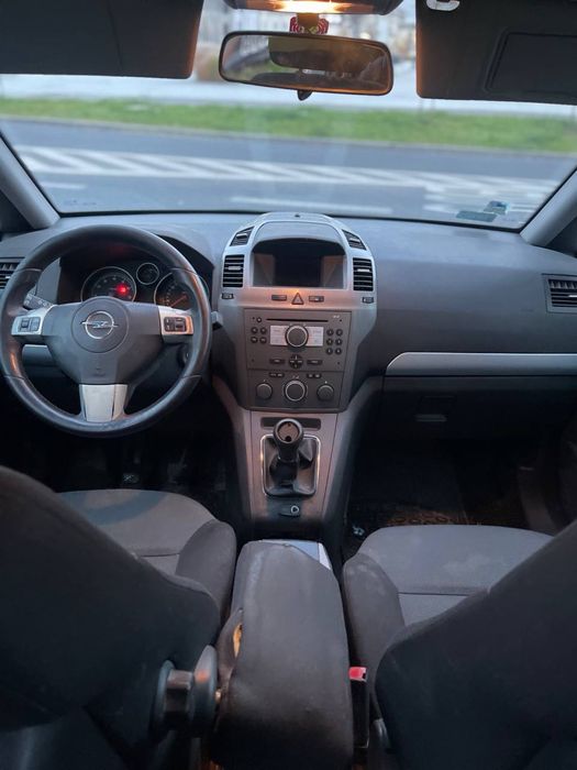 Opel Zafira B 1.6 LPG**Zamiana **Gwarancja**Klima**Hak**7-osobowy**