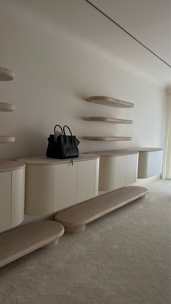 closet quarto travertino