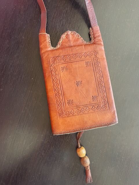 bolsa marroquina em pele