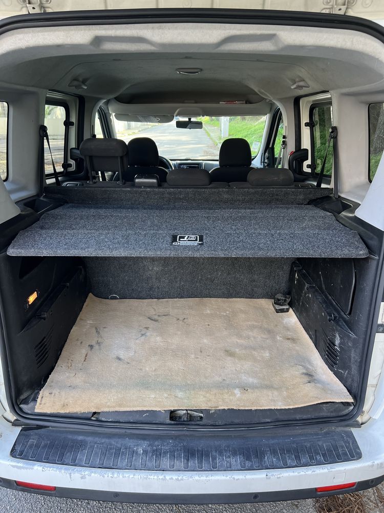 Fiat doblo 1.3  5 lugares