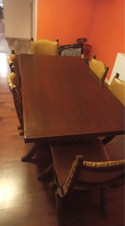 Rodzinny stol debowy