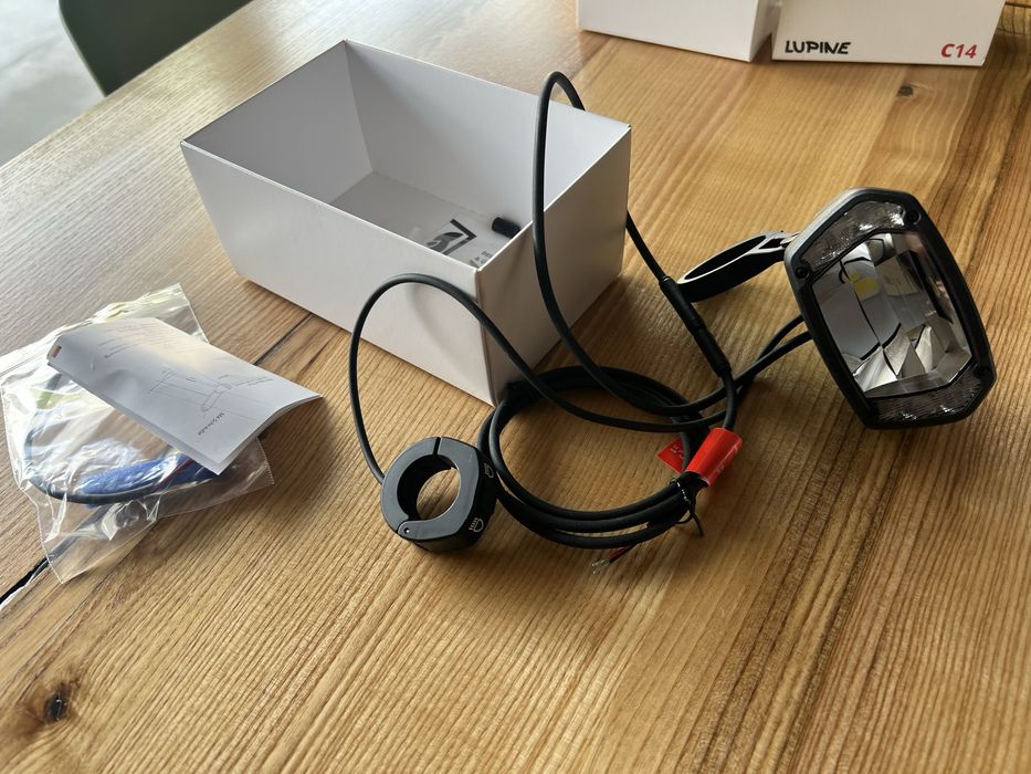 Lampka przednia e bike Lupine slx  2800 lum i tył Lupine c14 komplet