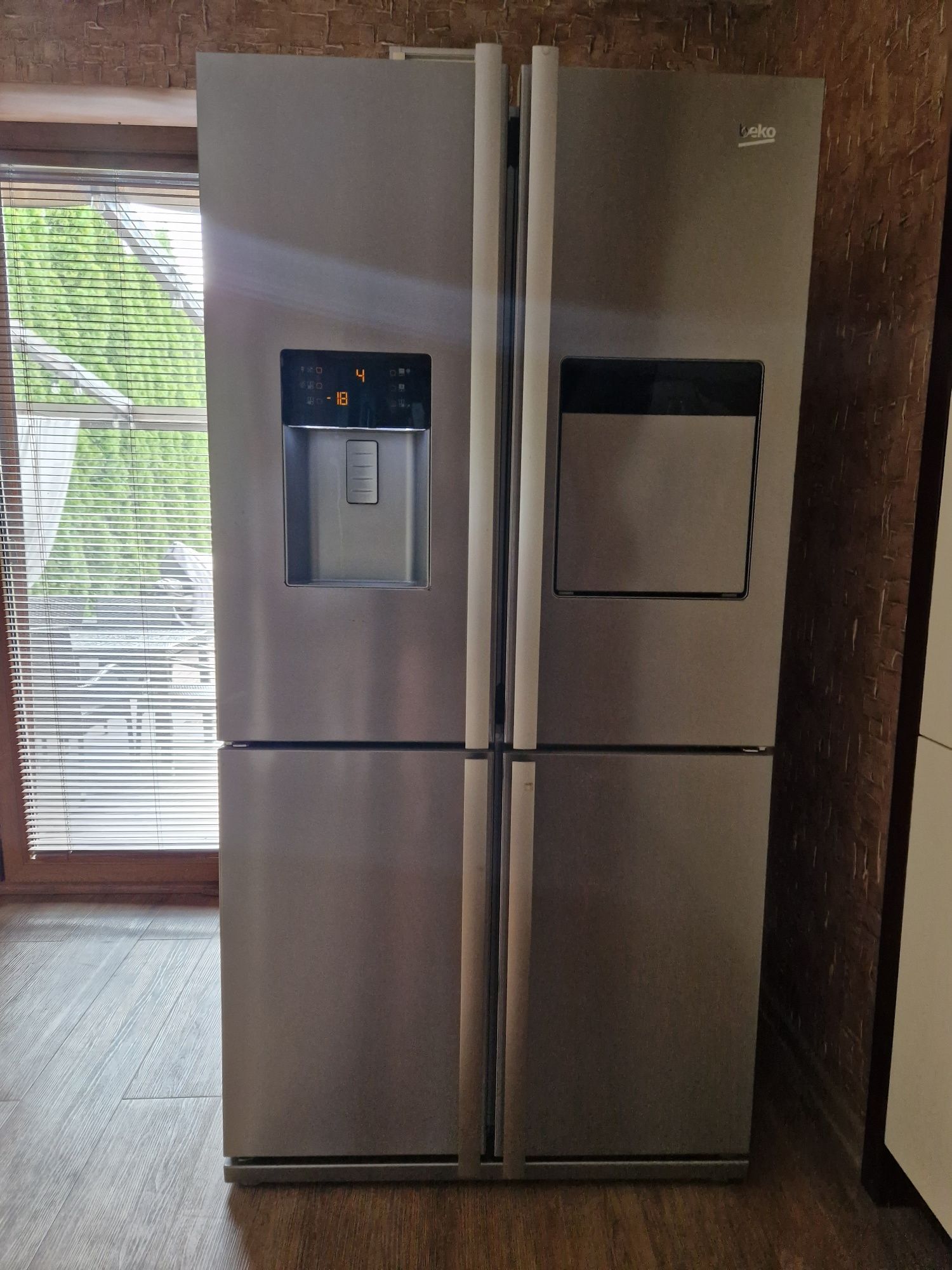 Lodówka Beko GNE134631X