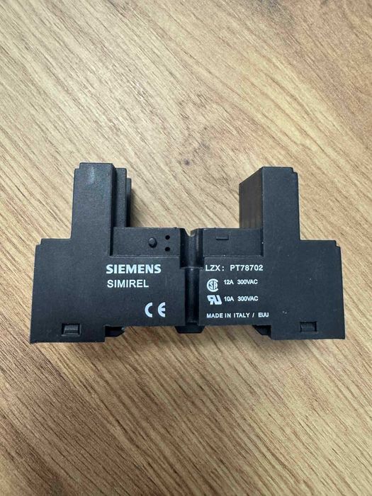 Gniazdo LZX: PT78702