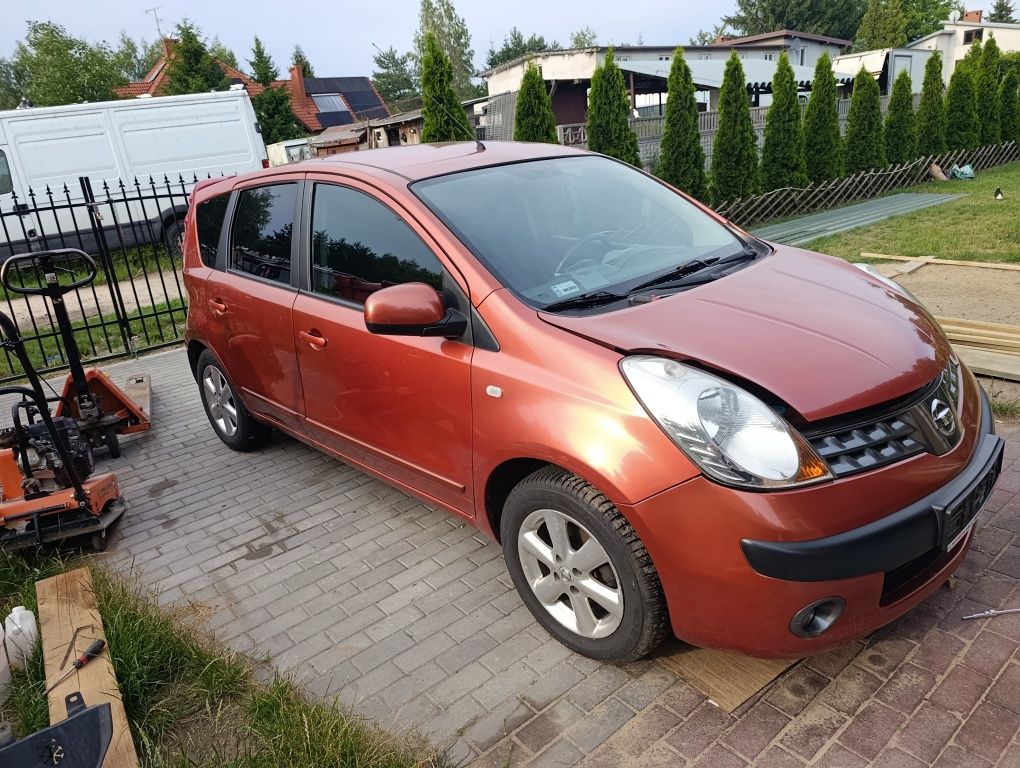 Wycieraczki maska lampa zderzak klapa lusterko nissan note e11