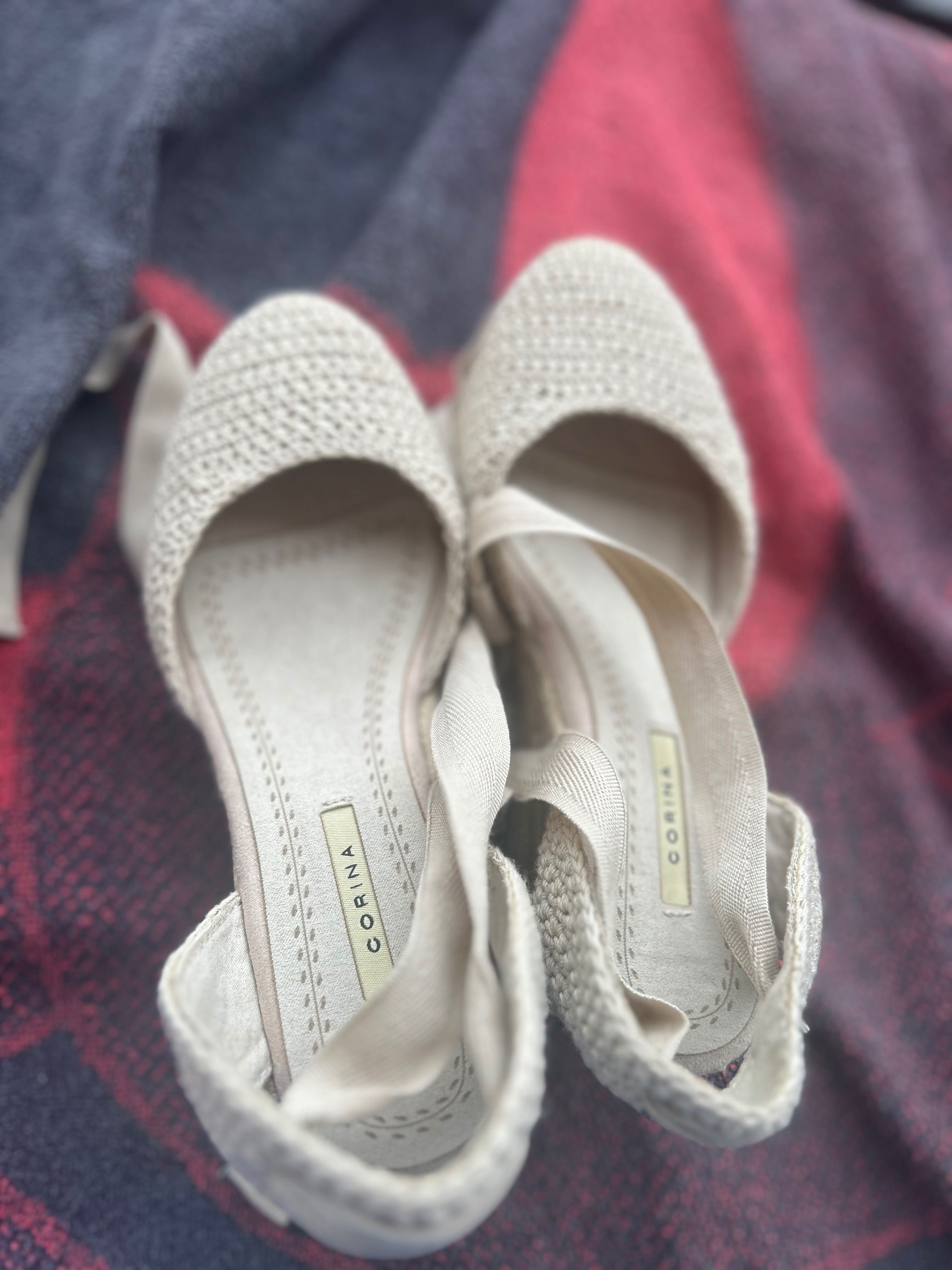 Sapatos com cunha