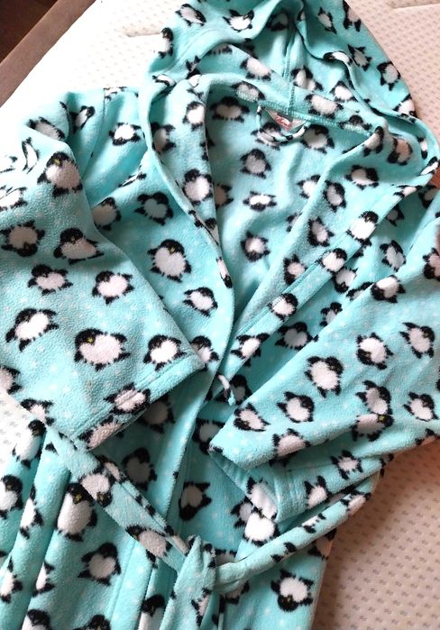 Świetny szlafrok z polarku w pingwiny*rozm. 38-40