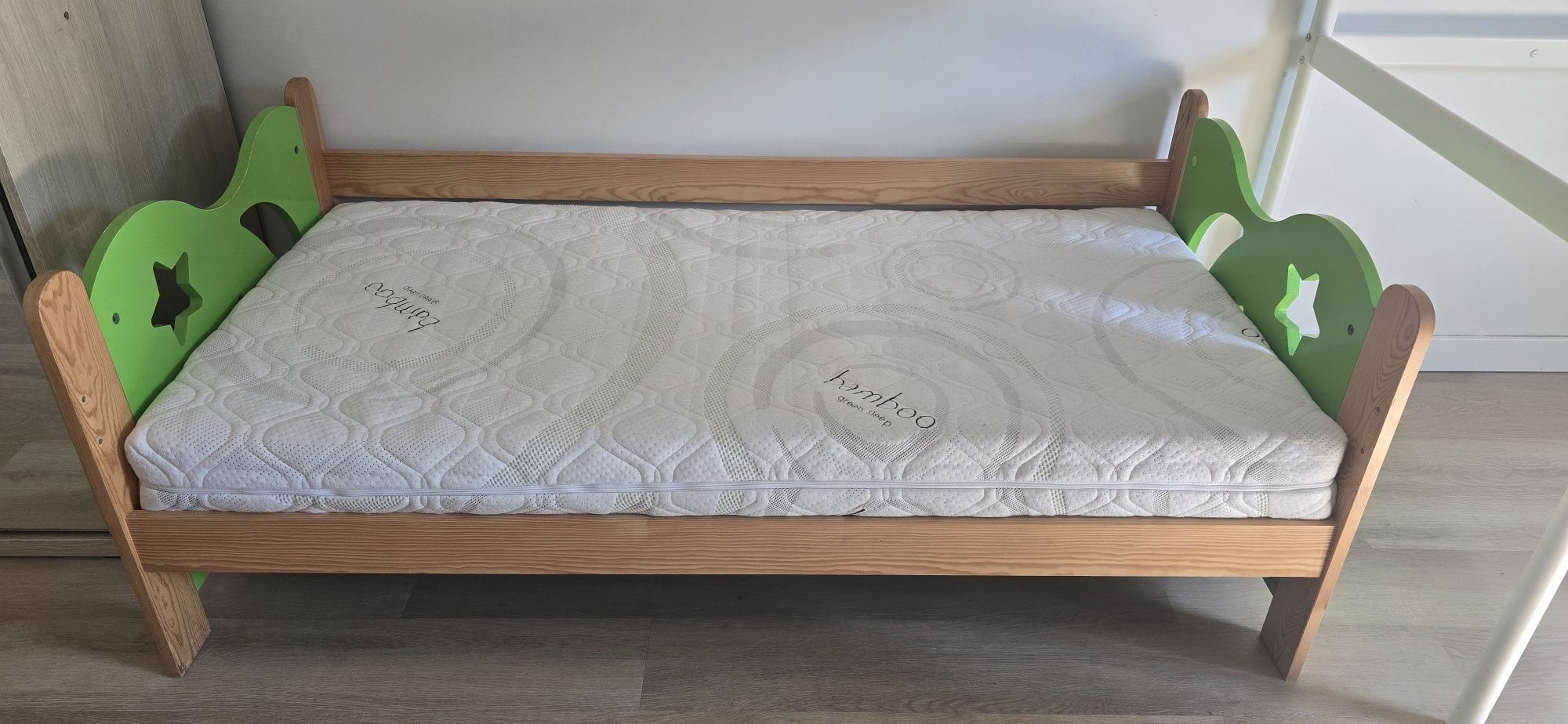 Łóżko dziecięce sosna 160x80 z materacem kokosowym  janpol