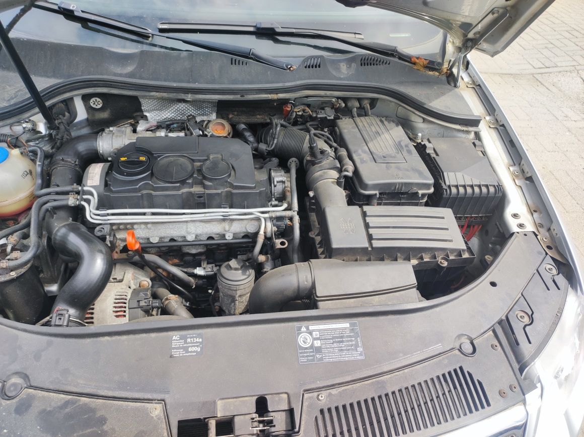 VW Passat B7 kombi 2.0tdi DSG automat hak świetnie utrzymany wysyłka
