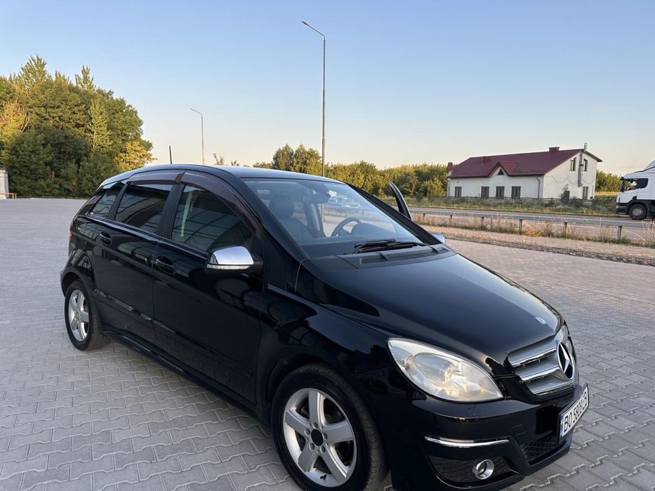 Mercedes-Benz B-Class 2010
