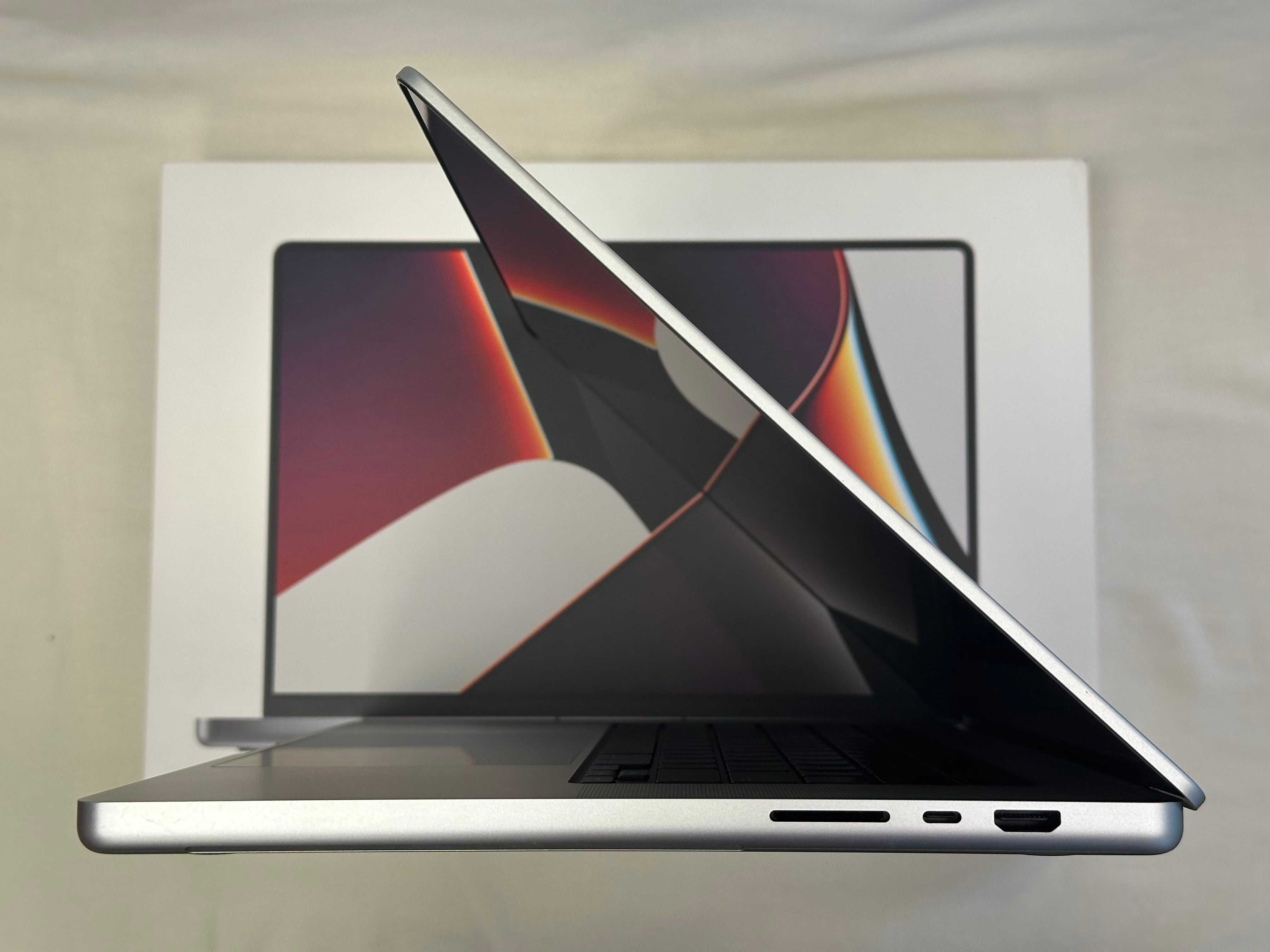 MacBook Pro 16.2”. 2021 M1 MAX-32core, 32RAM/1Tb SSD , Silver