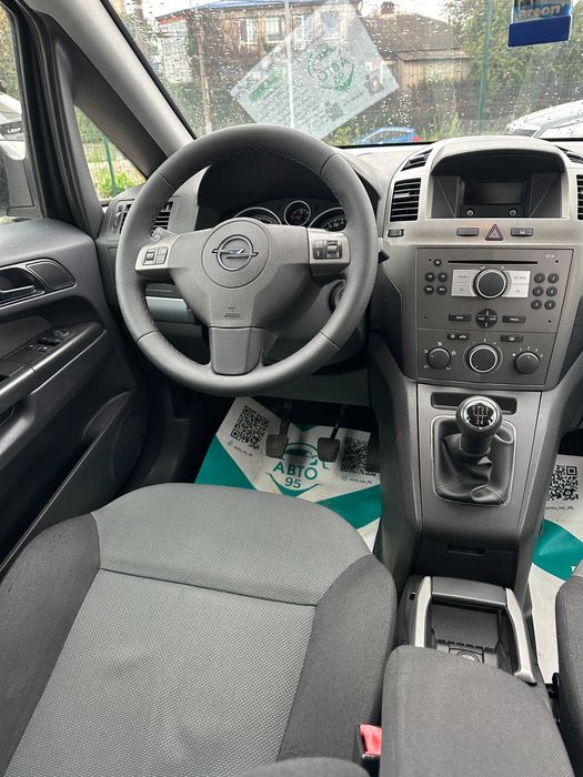 Продам Opel Zafira 2006 рік можлива розстрочка,кредит,обмін!