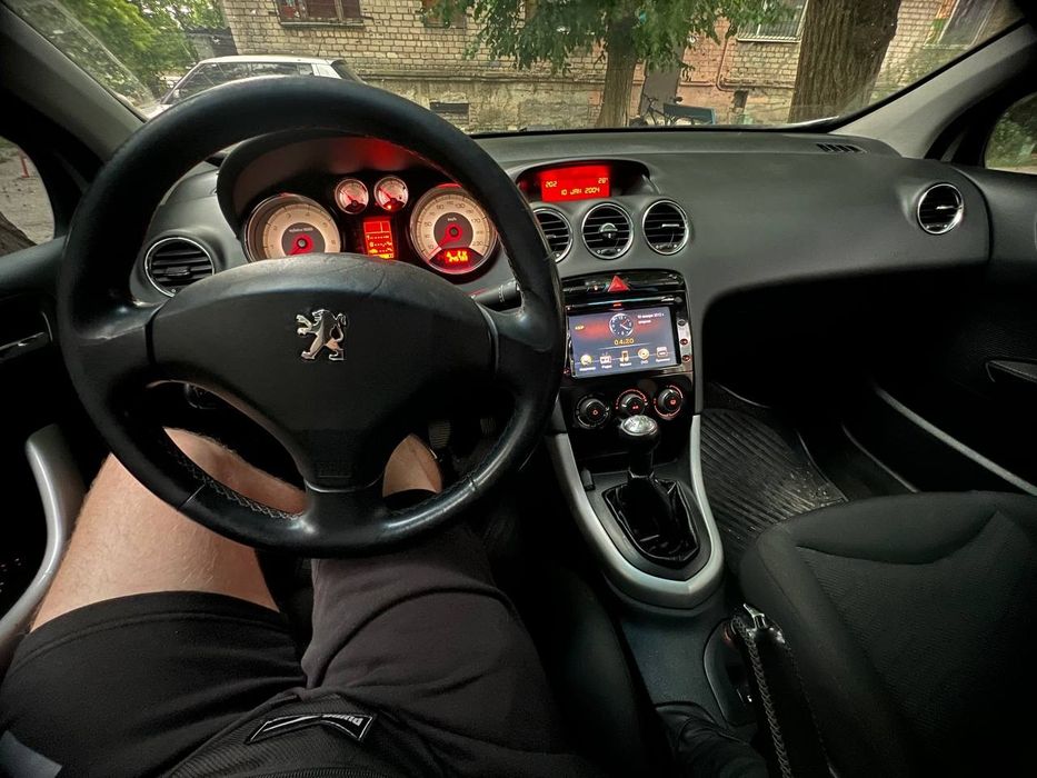 Продам  Peugeot 308 Пежо 2008г.